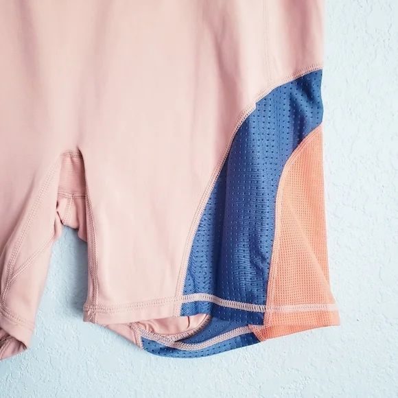 Fabletics High-Waisted Motion365® Run Short 6" - Picture 2 of 8